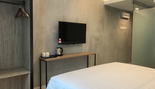 Standard King Room