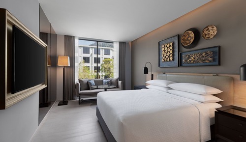 Suite, 1 Bedroom, Non Smoking, Pool Access (Ground Floor)