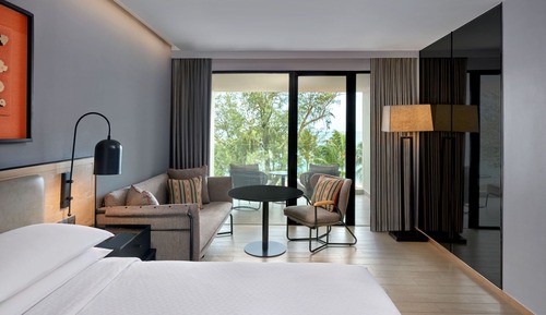 Room, 1 King Bed, Non Smoking, Ocean View (Balcony)