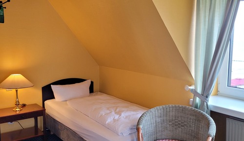 Twin Room, Partial Lake View