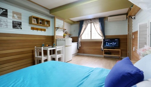 Room (Mint)