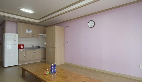 Room (Haedote)
