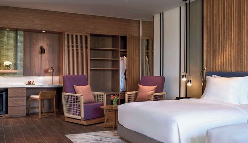 Deluxe Family Room with Balcony