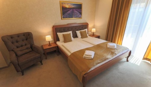 Deluxe Room, Balcony (012)