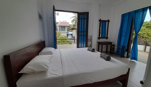 Superior Room, 1 King Bed, Garden View