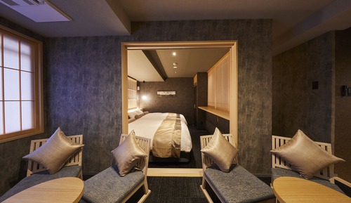 Junior Studio Suite