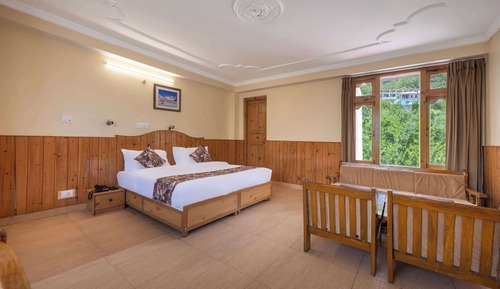 Classic Room, Balcony, Mountain View