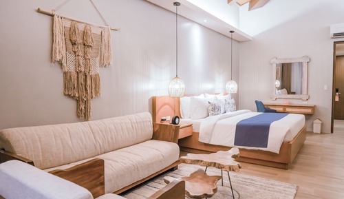 Premier Room