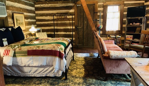 Cabin, Private Bathroom (Kirksey)