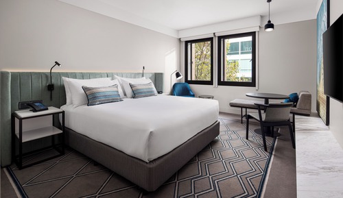 Premier Room, 1 King Bed, City View (King Heritage Room, Bourke St View)