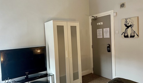 Room 4