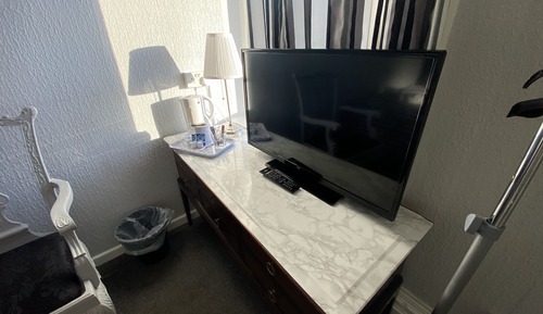 Room 7