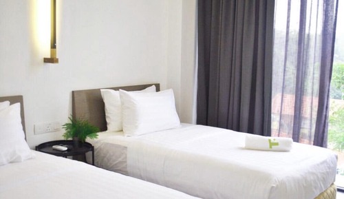 Standard Twin Room