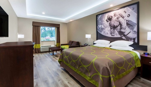 Standard Room, 1 King Bed, Accessible, Non Smoking (Mobility)