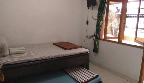 Double Bunk Bed Shared Bathroom Fan TV