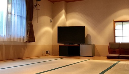 Japanese Style Room Without Toilet, Shared Bathroom