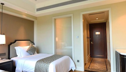 Deluxe Room, 2 Twin Beds, Smoking