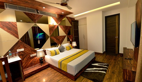 Royal Room, 1 King Bed