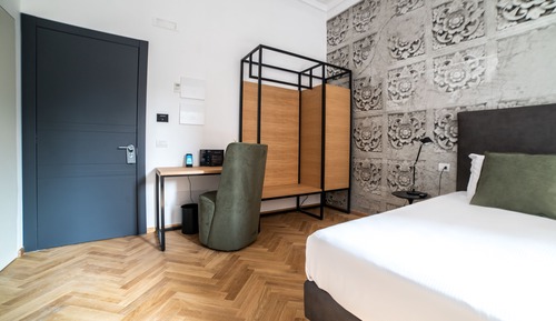 Exclusive Room