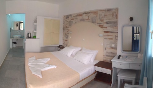 Economy Double Room (2 Adults)