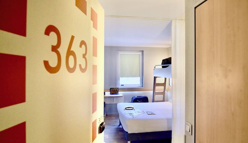 Triple Room, Multiple Beds