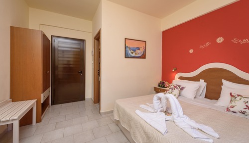 Economy Room, Garden View