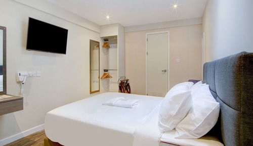 Deluxe Suite, Bathtub