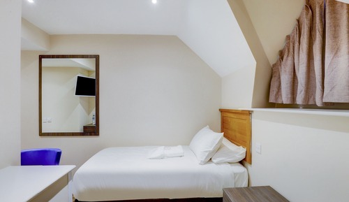 Deluxe Single Room (Verandah)