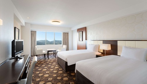Standard Room, Multiple Beds, Sea View