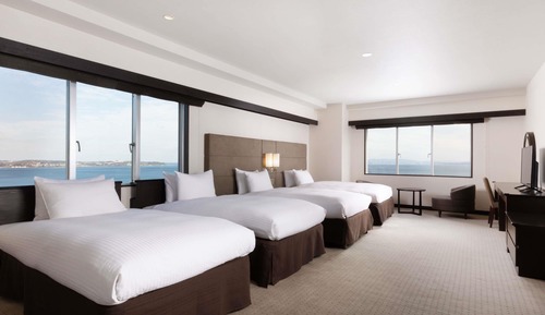 Deluxe Suite, Multiple Beds, Sea View