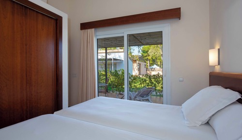 Standard Bungalow, Terrace (3 Adults + 1 Child)