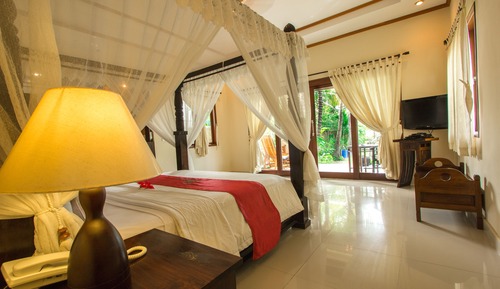 Suite, Garden View