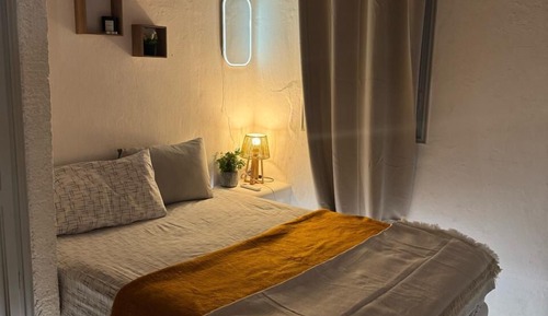 Deluxe Double Room, Partial Ocean View
