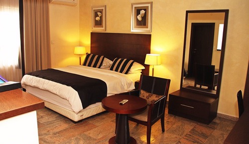 Standard Room, 1 Queen Bed