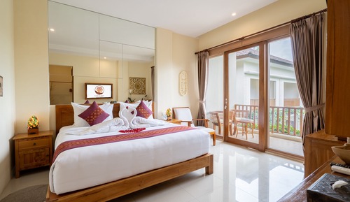 Deluxe Room, Balcony, Pool View
