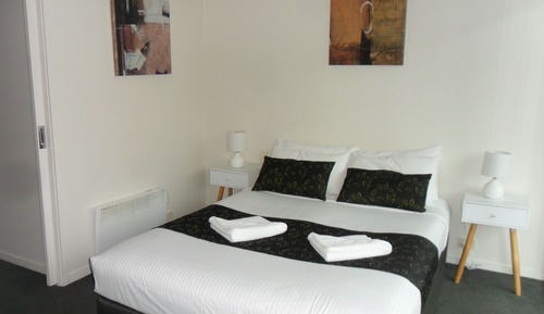 Executive One Bedroom One Bathroom Apartment with Balcony