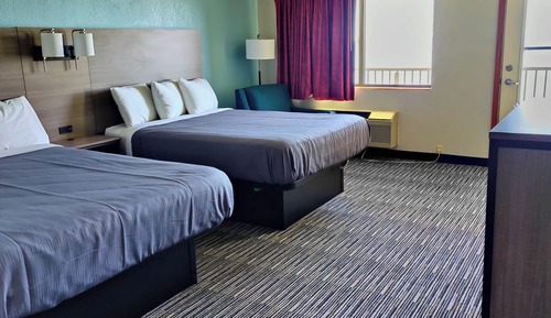 Room, 2 Queen Beds, Non Smoking (LakeFront View)