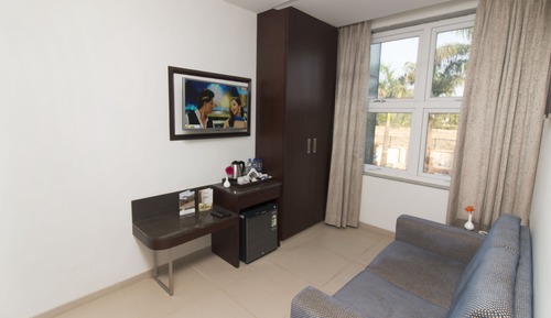 Junior Suite, 1 King Bed, Non Smoking