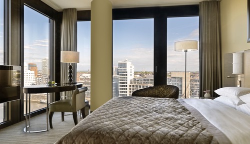 Deluxe Room, 1 King Bed, Harbor View
