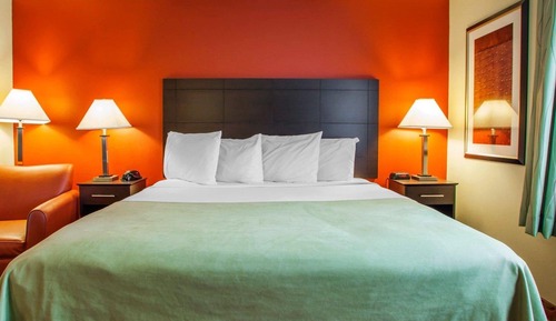 Suite, 1 King Bed, Non Smoking