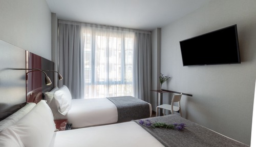 Triple Room