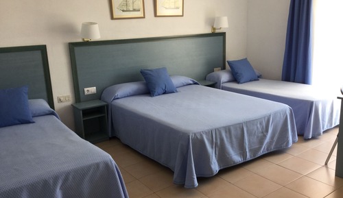 Family Room, Balcony