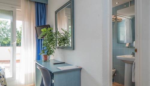 Standard Quadruple Room, 1 Bedroom, Balcony, Tower