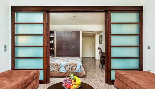 Family Room, Partial Sea View