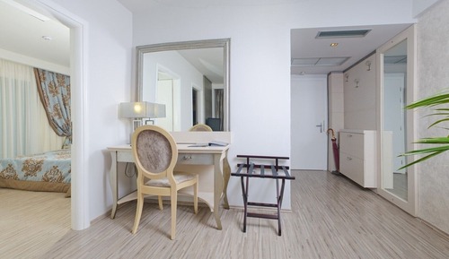 Deluxe Suite, Sea View