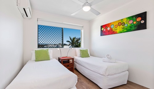 3 Bedroom Marina View Rooftop Apartment