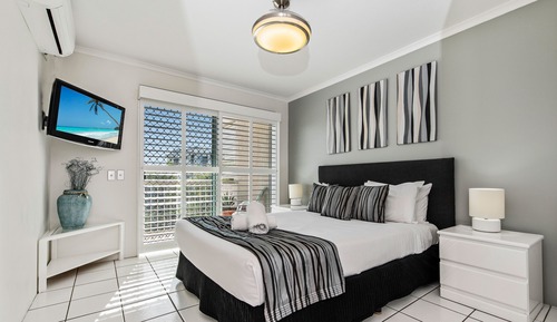 1 Bedroom Marina View Rooftop Apartment