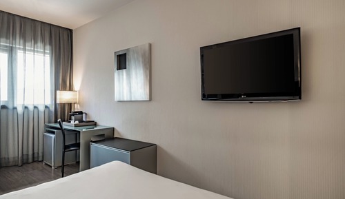 Standard Room, 1 Queen Bed