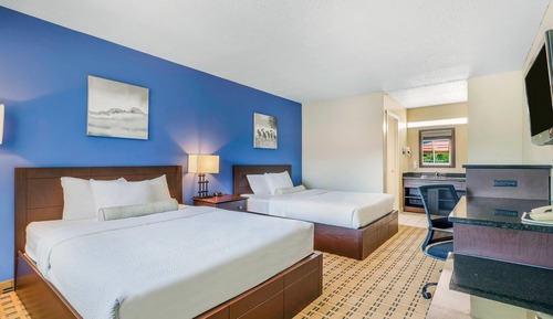 Room, 2 Queen Beds, Non Smoking