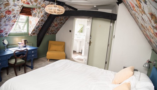 Suite, Ensuite